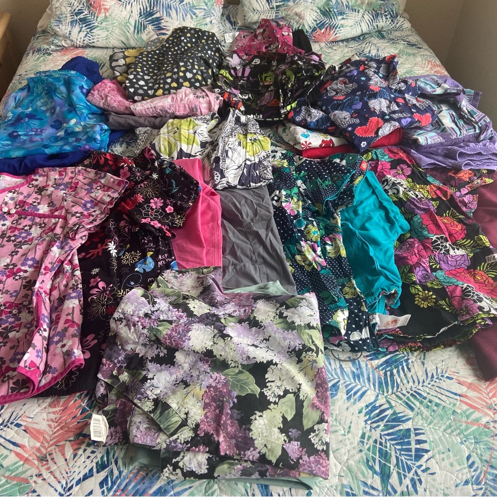 Scrub Bundle - Picture 5 of 5